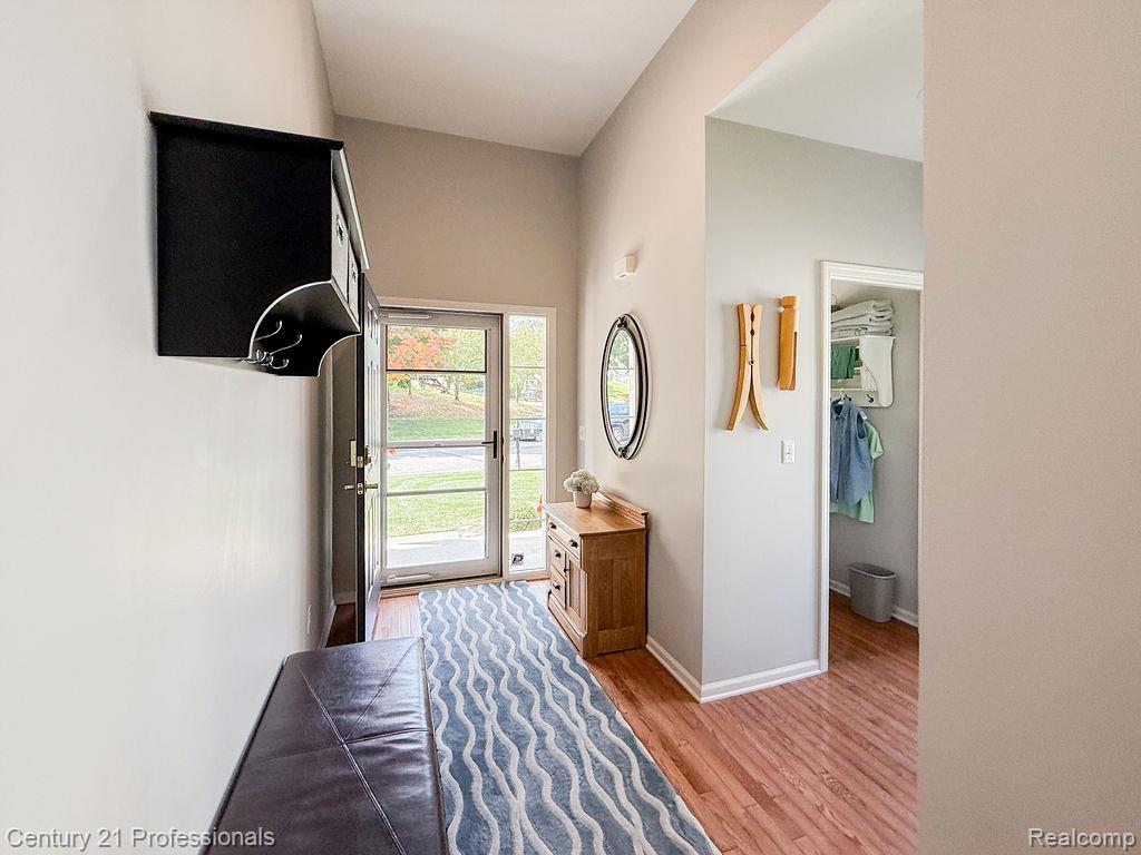 767 East Bluff Court Rochester Hills, MI 48306 - Photo 17 of 52