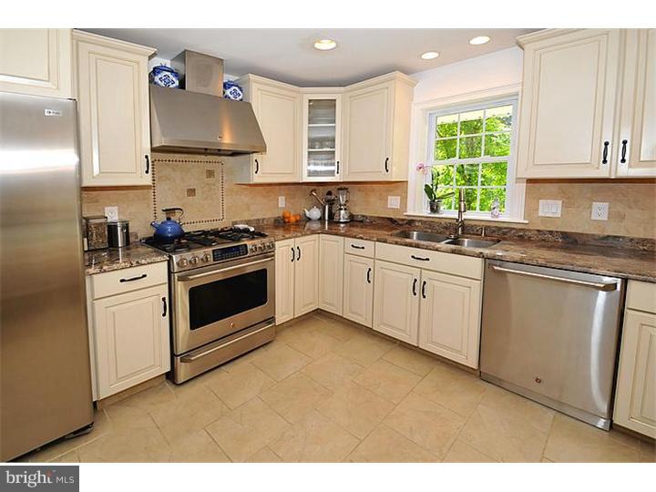 1014 Kipling Road Rydal, PA 19046 - Photo 13 of 25