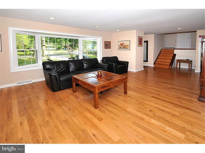 1014 Kipling Road Rydal, PA 19046 - Photo 7 of 25