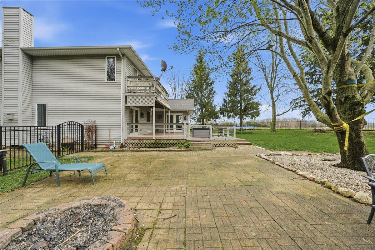 426 Laurel Lane Valparaiso, IN 46385 - Photo 38 of 48 a view of a house with backyard and sitting area
