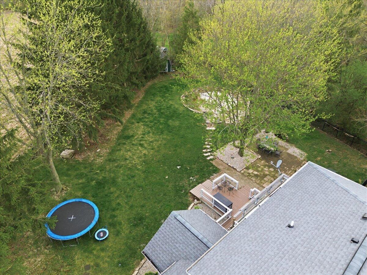426 Laurel Lane Valparaiso, IN 46385 - Photo 41 of 48 a view of a backyard with table and chairs