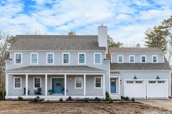 $1,350,000 | 817 Race Lane, Marstons Mills, MA 02648