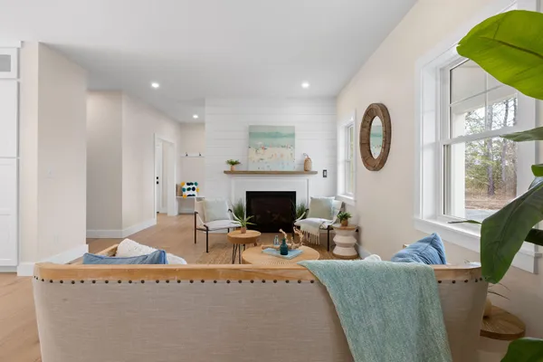 $1,350,000 | 817 Race Lane, Marstons Mills, MA 02648