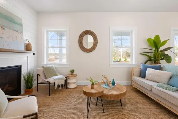 $1,350,000 | 817 Race Lane, Marstons Mills, MA 02648