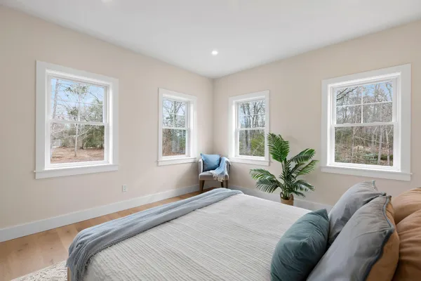 $1,350,000 | 817 Race Lane, Marstons Mills, MA 02648