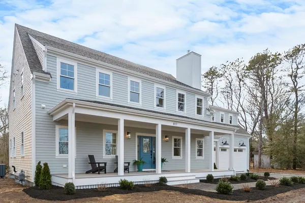 $1,350,000 | 817 Race Lane, Marstons Mills, MA 02648