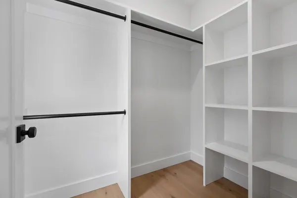 $1,350,000 | 817 Race Lane, Marstons Mills, MA 02648