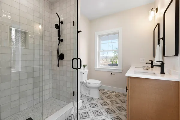 $1,350,000 | 817 Race Lane, Marstons Mills, MA 02648