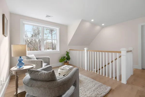 $1,350,000 | 817 Race Lane, Marstons Mills, MA 02648