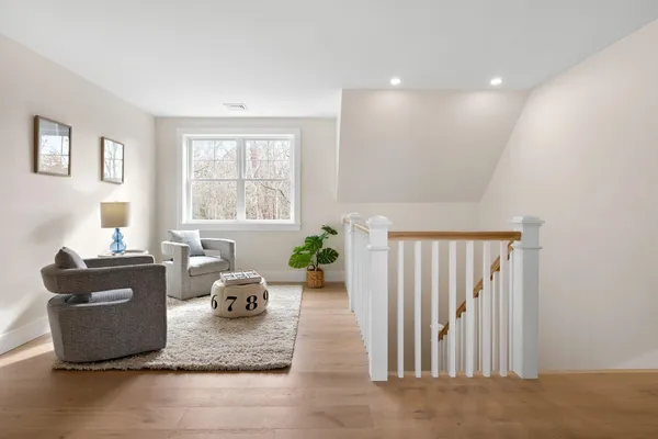 $1,350,000 | 817 Race Lane, Marstons Mills, MA 02648