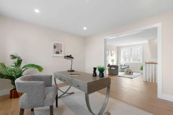 $1,350,000 | 817 Race Lane, Marstons Mills, MA 02648