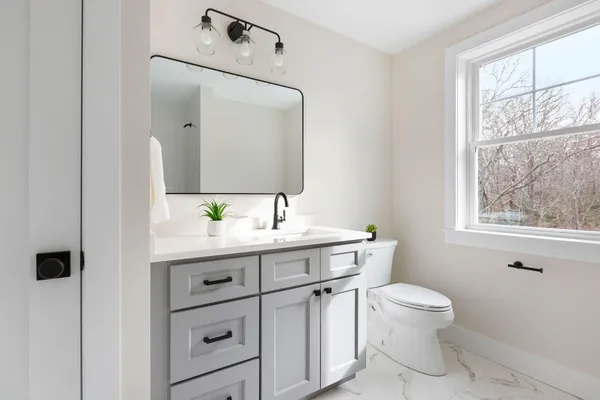 $1,350,000 | 817 Race Lane, Marstons Mills, MA 02648