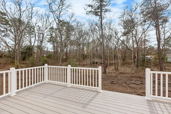 $1,350,000 | 817 Race Lane, Marstons Mills, MA 02648