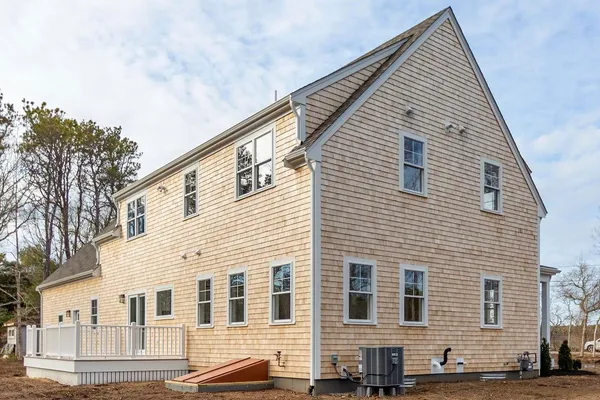 $1,350,000 | 817 Race Lane, Marstons Mills, MA 02648