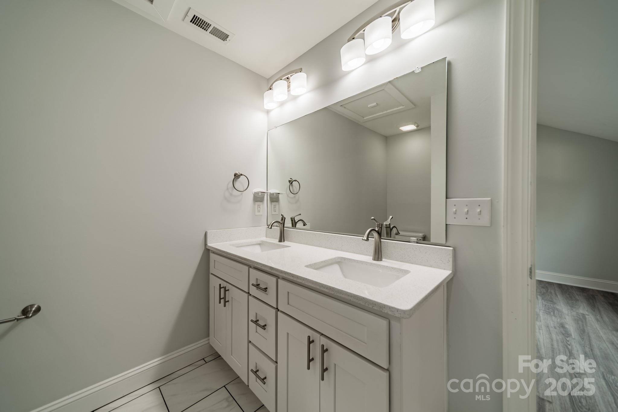 7901 Reames Road Charlotte, NC 28216 - Photo 18 of 28 Gallery Image 18