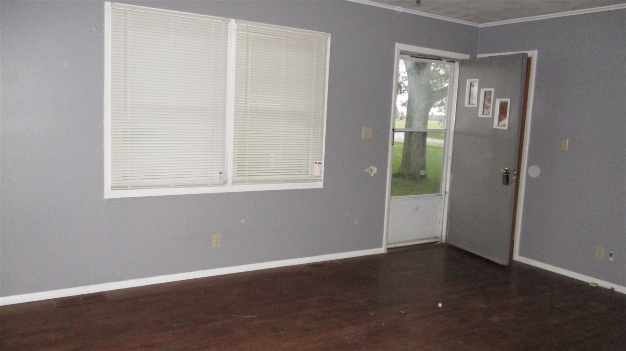 6335 West Division Line Road Delphi, IN 46923 - Photo 2 of 11 Gallery Image 2