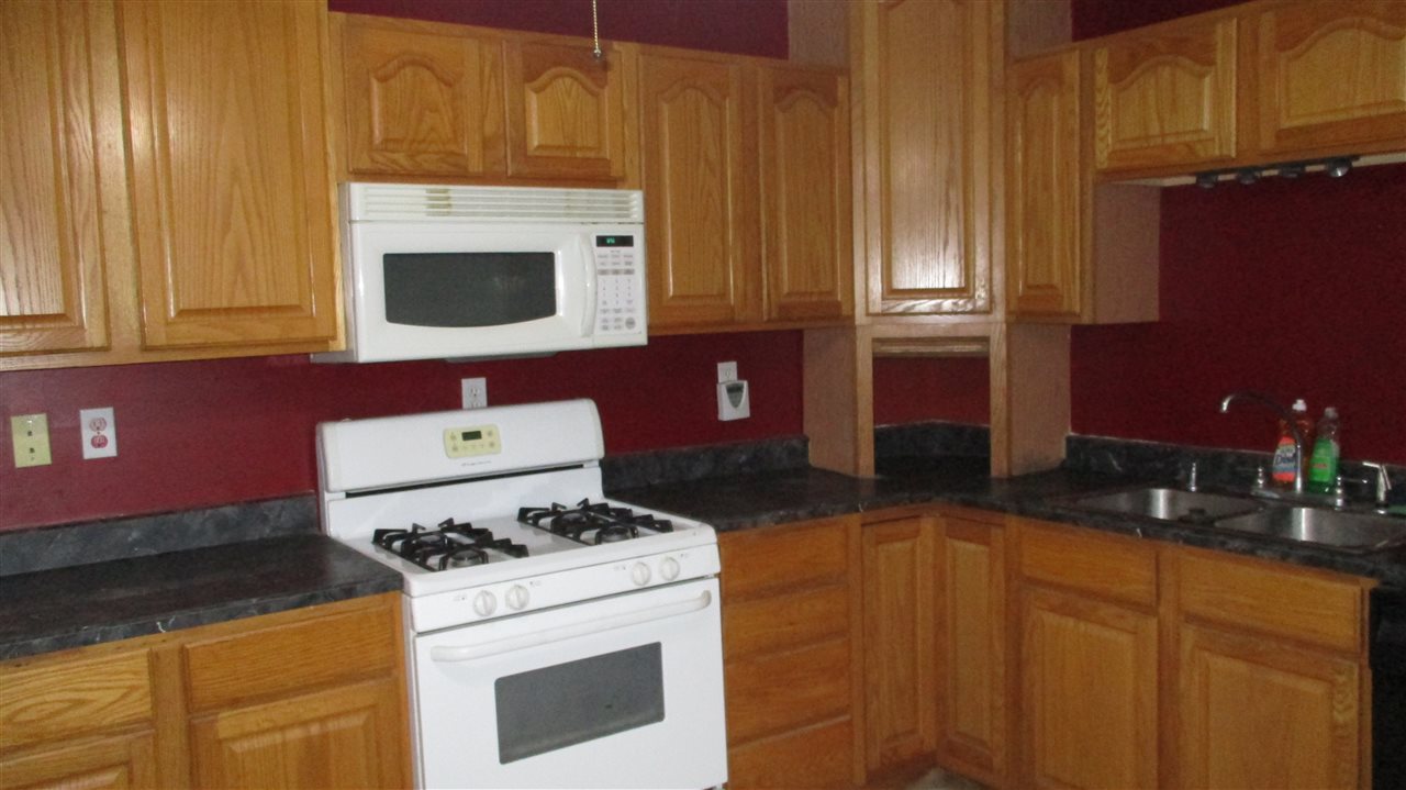 6335 West Division Line Road Delphi, IN 46923 - Photo 4 of 11 Gallery Image 4