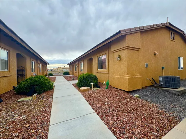 $1,075 | 781 East San Lorenzo Street, Pahrump, NV 89048