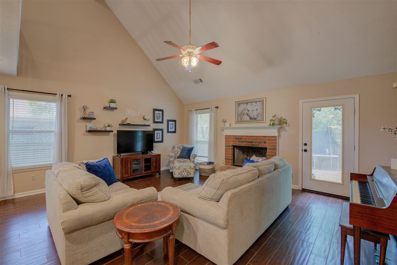 3727 Haynes Road Bartlett, TN 38133 - Photo 9 of 25 Gallery Image 9