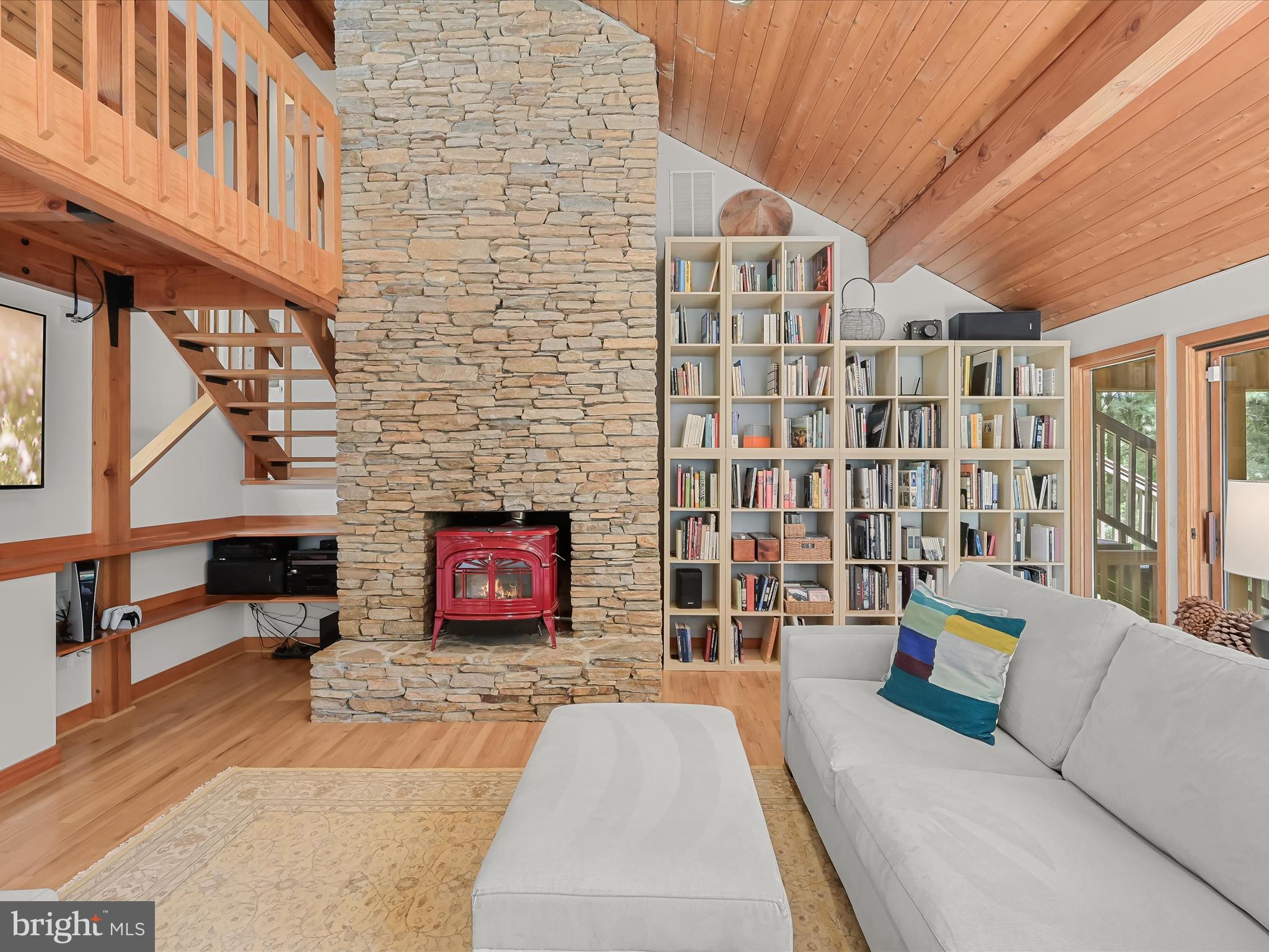 11944 Simpson Road Clarksville, MD 21029 - Photo 14 of 105 Living Room