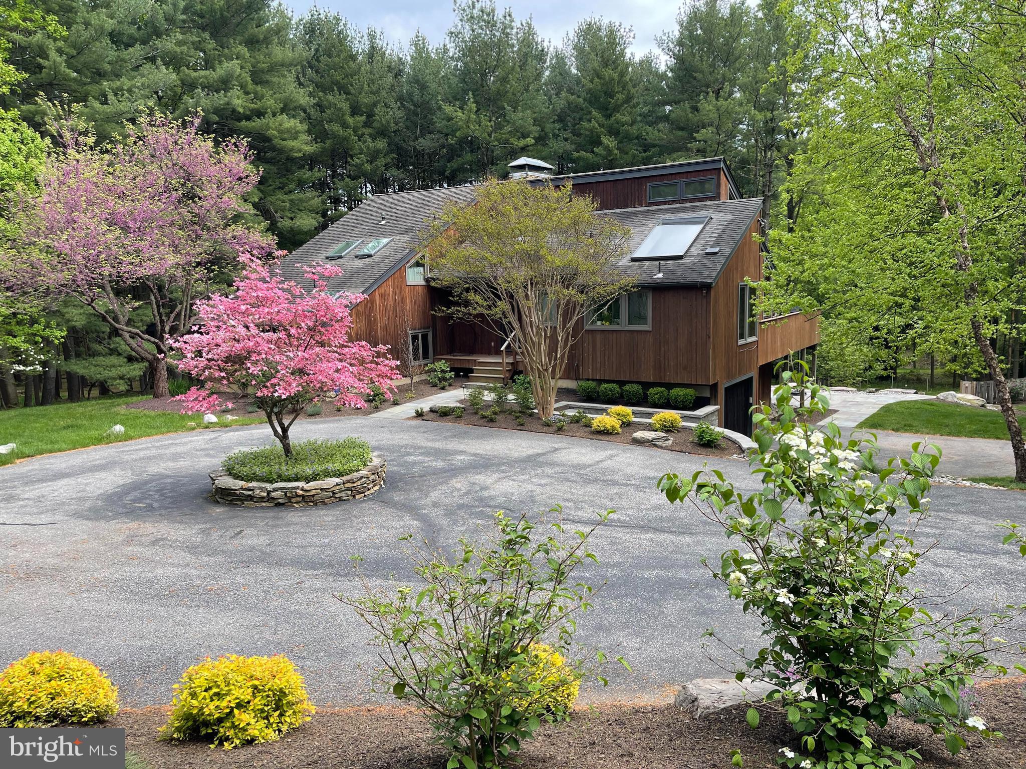 11944 Simpson Road Clarksville, MD 21029 - Photo 3 of 105 Circular driveway