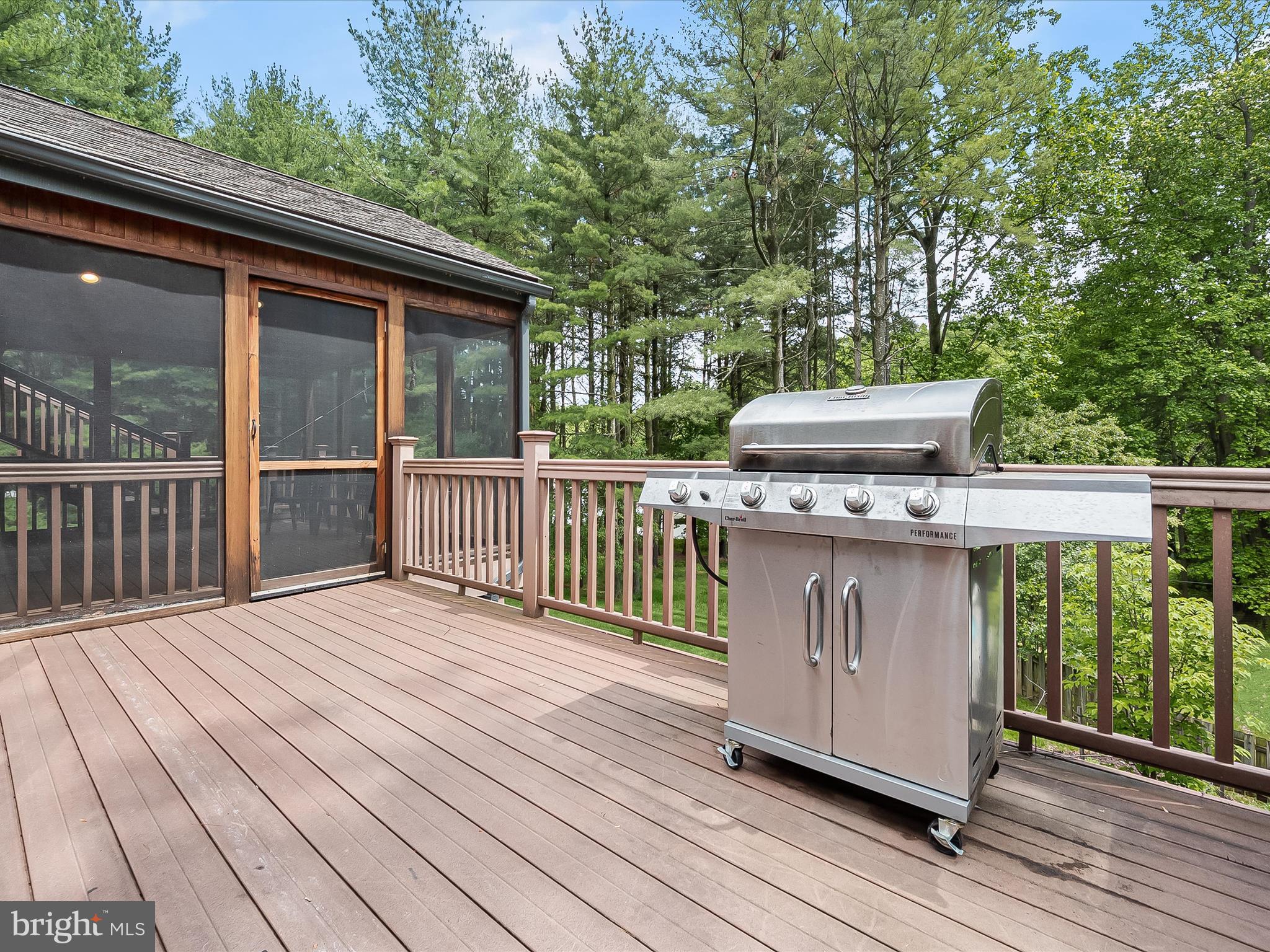 11944 Simpson Road Clarksville, MD 21029 - Photo 62 of 105 Deck