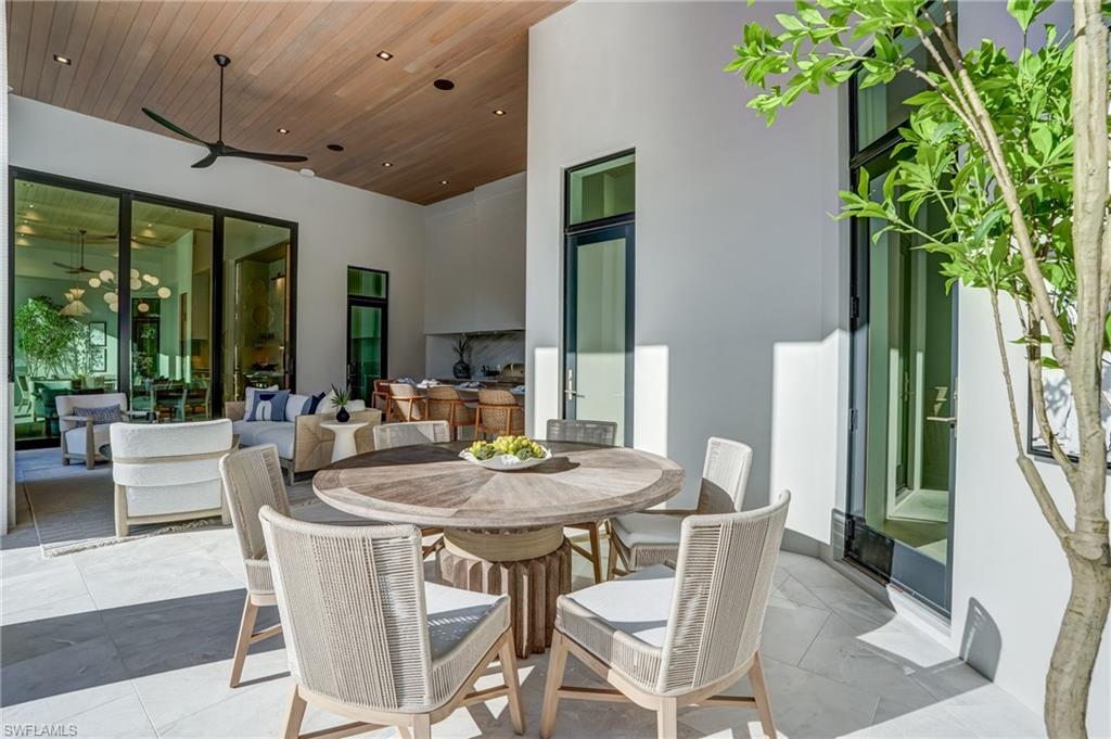 436 Putter Point Court Naples, FL 34103 - Photo 17 of 50 Gallery Image 17