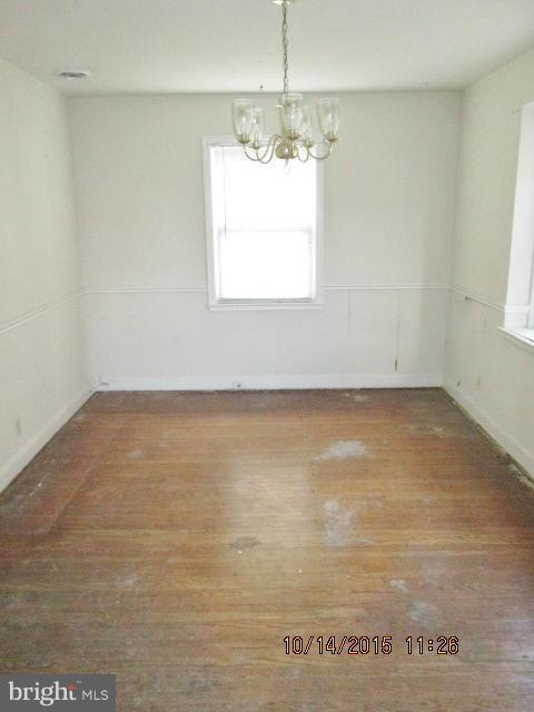 1319 Pentwood Road Baltimore, MD 21239 - Photo 6 of 18 Dining Room