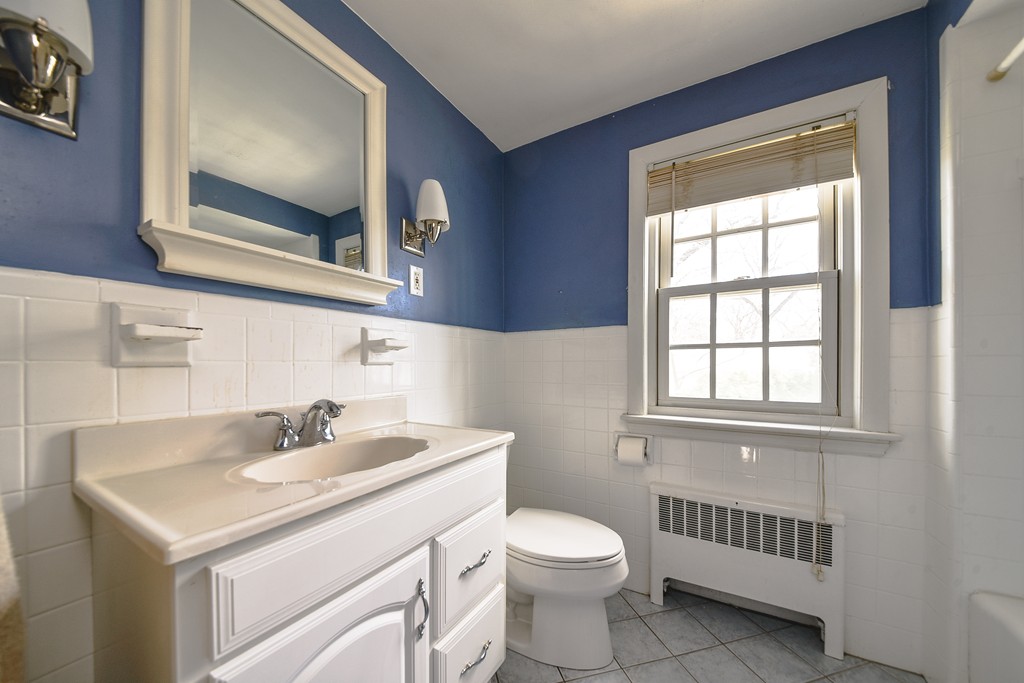 18 Fairfax Road Needham, MA 02492 - Photo 10 of 15 Gallery Image 10