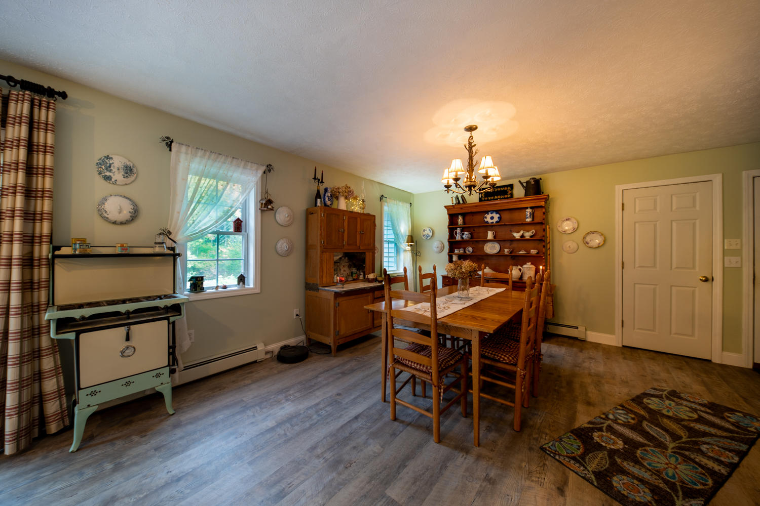 984 New County Road Biddeford, ME 04005 - Photo 2 of 41 864 New County-5