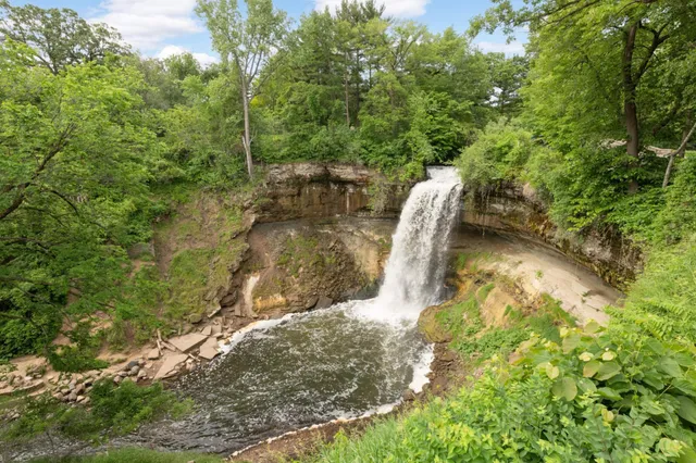 $799,900 | 5216 47th Avenue South, Minneapolis, MN 55417