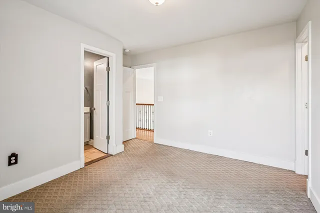 a view of a tennis court