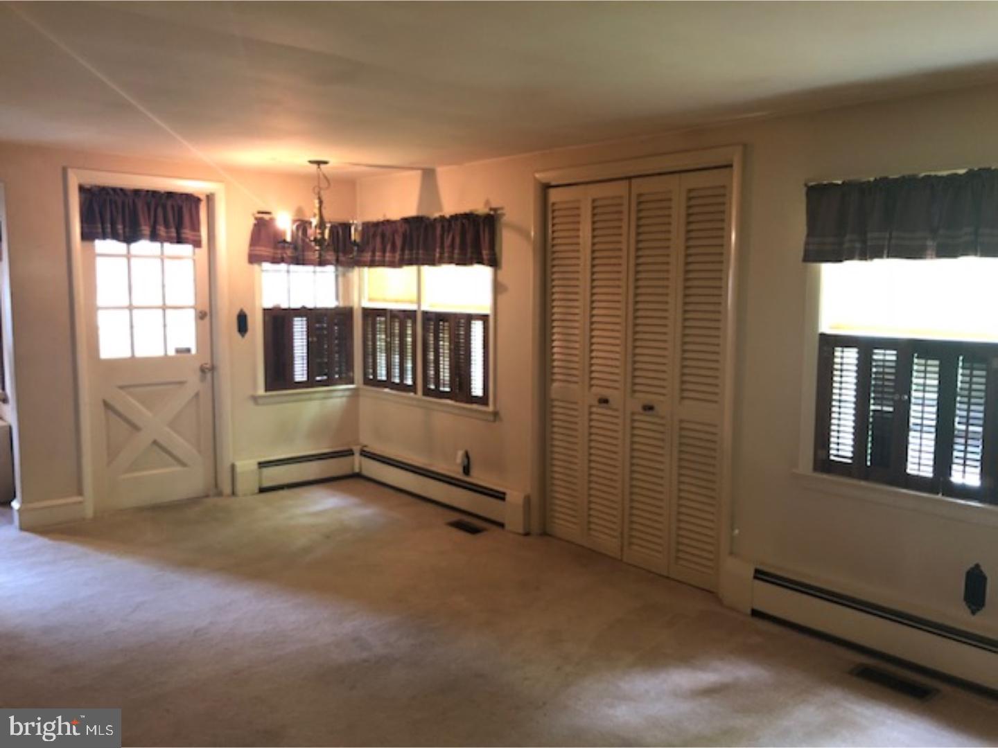 246 Giles Road Bridgeton, NJ 08302 - Photo 7 of 19 Family Room