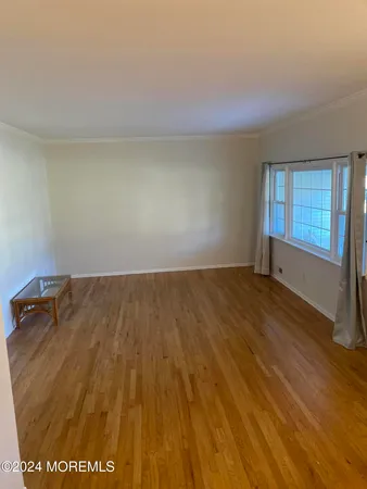 $3,500 | 105 Suburban Drive, Toms River, NJ 08753