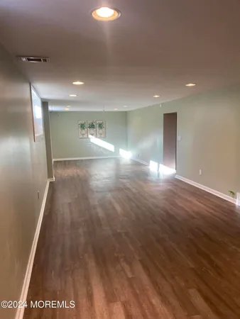 $3,500 | 105 Suburban Drive, Toms River, NJ 08753