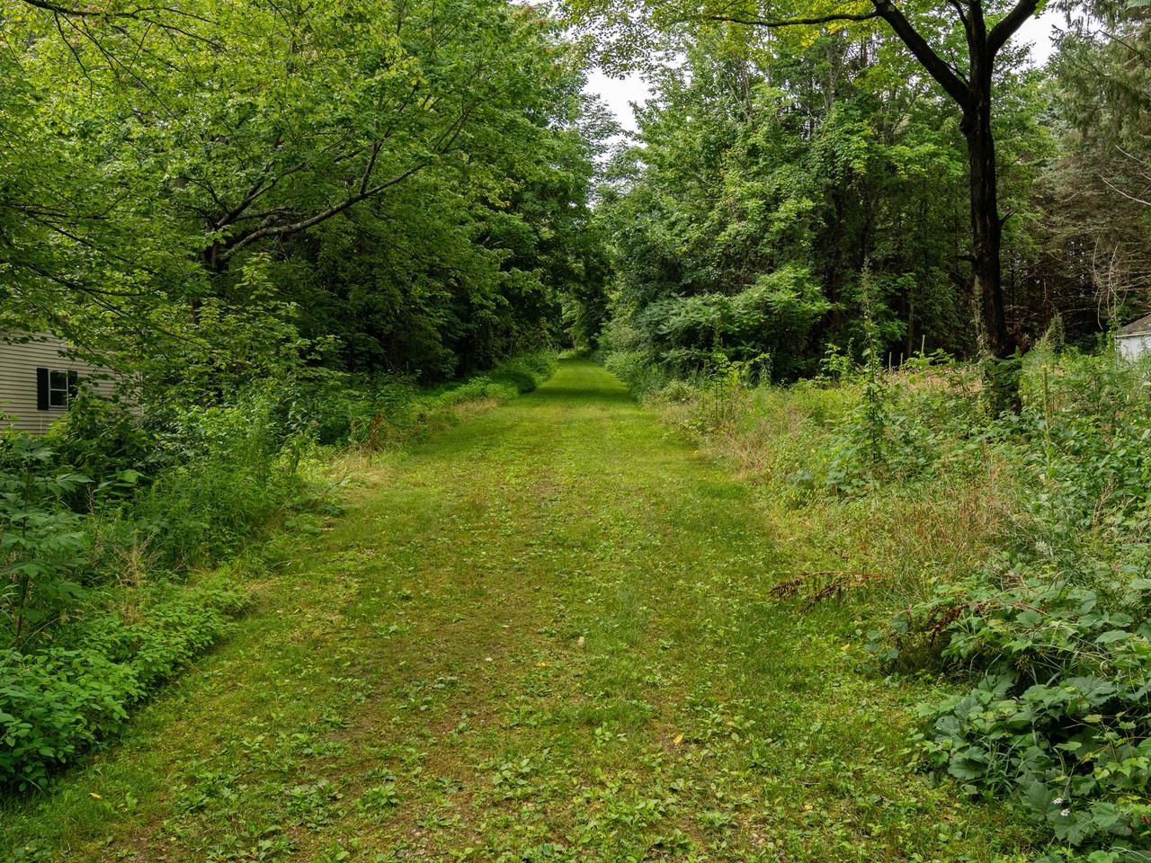 157 Williston Woods Road Williston, VT 05495 - Photo 23 of 25 Gallery Image 23