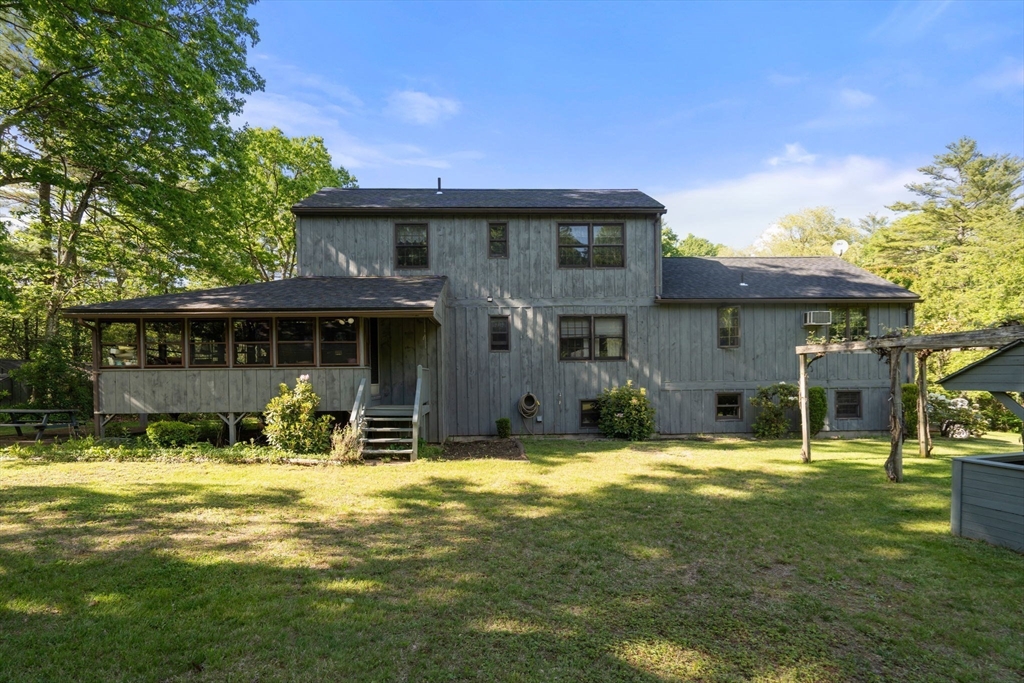 1 Leno Road Sturbridge, MA 01566 - Photo 23 of 33