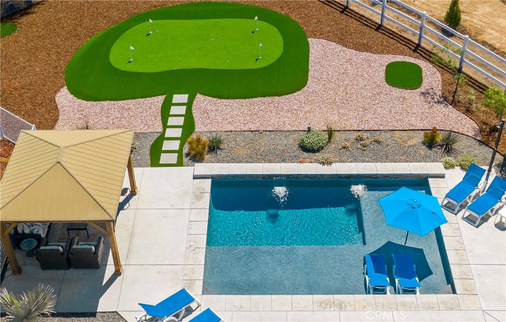 40995 Vía Fernando Temecula, CA 92592 - Photo 4 of 52 Pool, cabana, and putting green