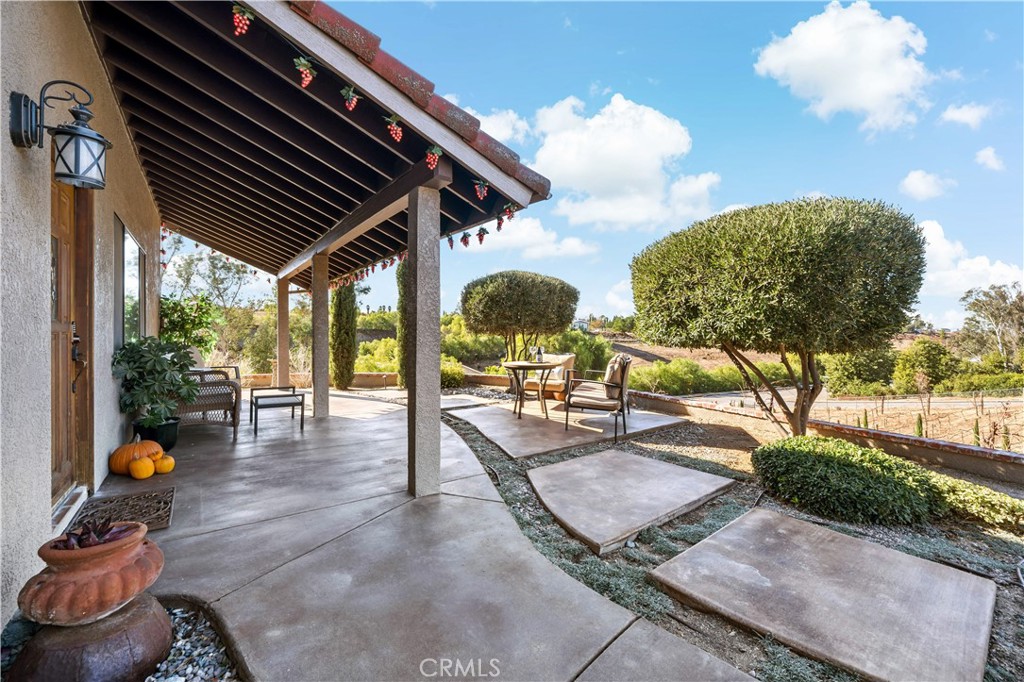 40995 Vía Fernando Temecula, CA 92592 - Photo 9 of 52 Walking to front door of main house