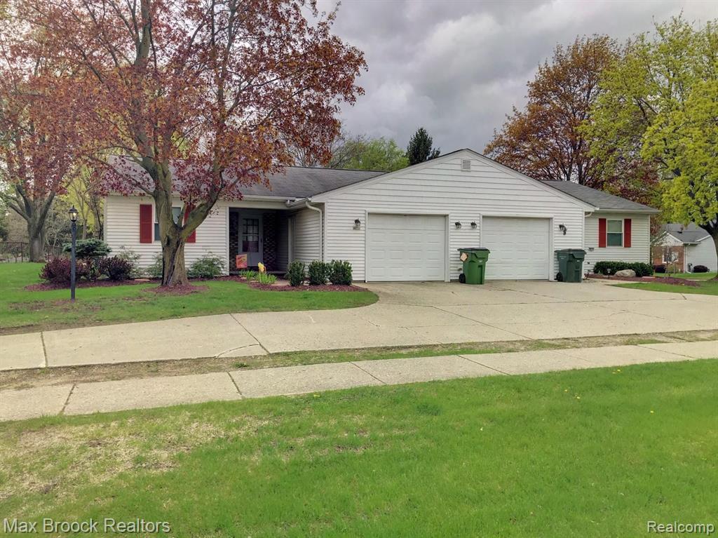 46731 Shelby Road Utica, MI 48317 - Photo 1 of 9