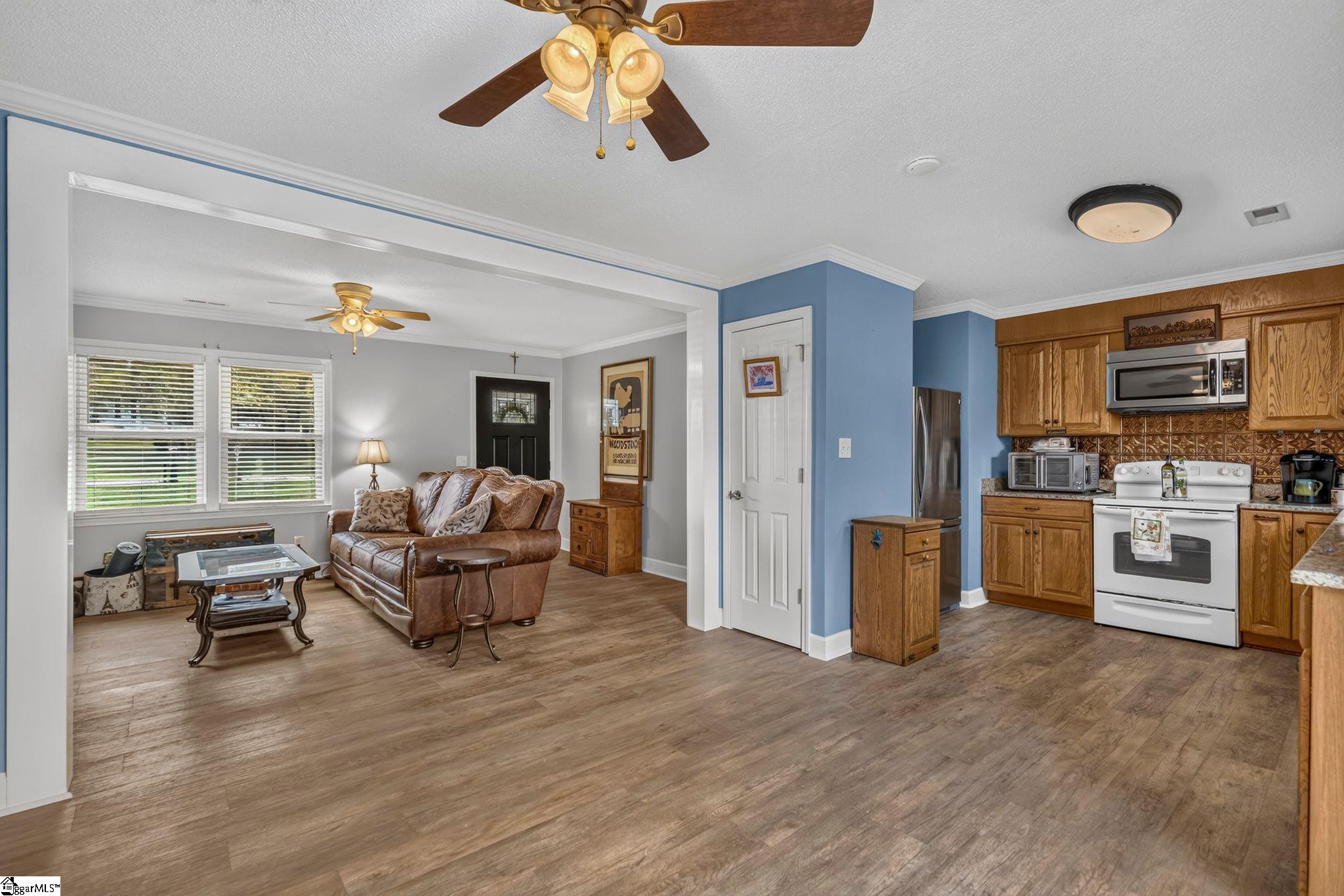 1660 Holly Springs Road Inman, SC 29349 - Photo 10 of 44 Gallery Image 10