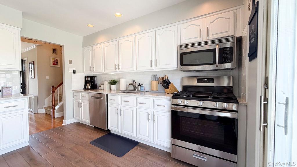 1525 Pea Pond Road Bellmore, NY 11710 - Photo 13 of 46