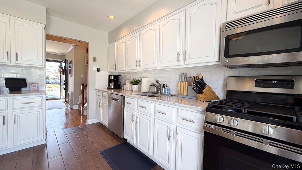 1525 Pea Pond Road Bellmore, NY 11710 - Photo 14 of 46