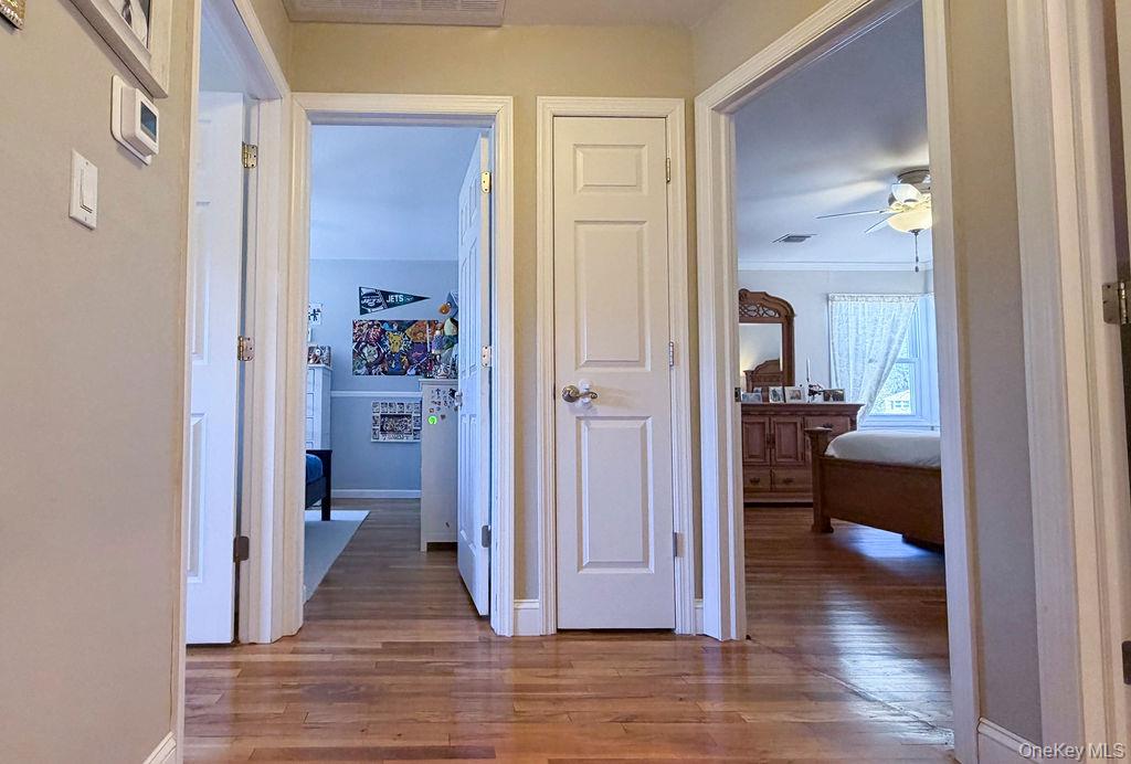 1525 Pea Pond Road Bellmore, NY 11710 - Photo 27 of 46