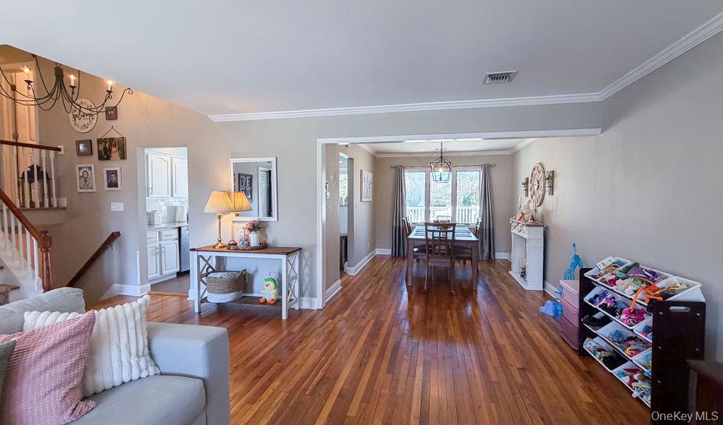 1525 Pea Pond Road Bellmore, NY 11710 - Photo 8 of 46