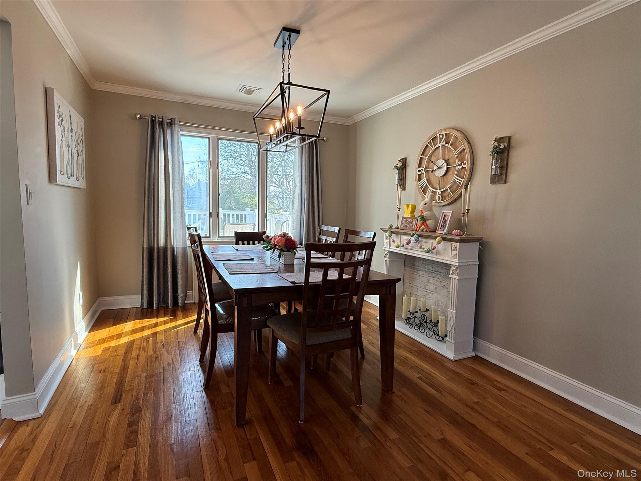 1525 Pea Pond Road Bellmore, NY 11710 - Photo 10 of 46