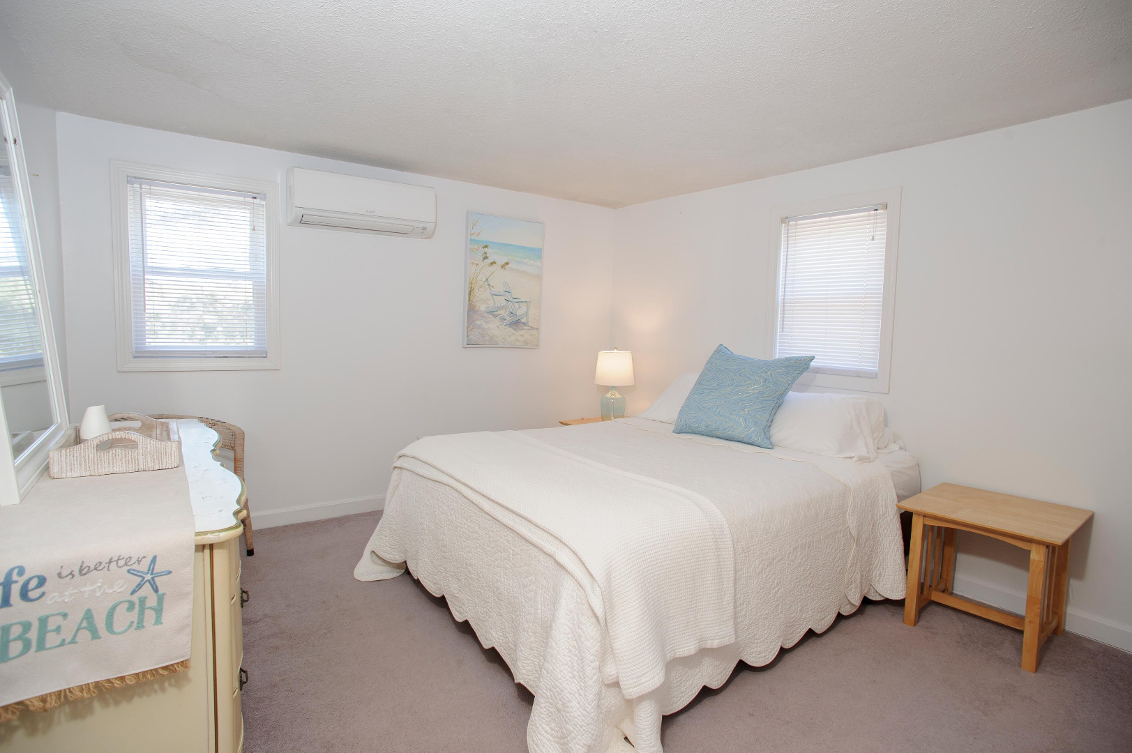 21 Schoolhouse Road Edgartown, MA 02539 - Photo 19 of 24 Bedroom 3 second floor
