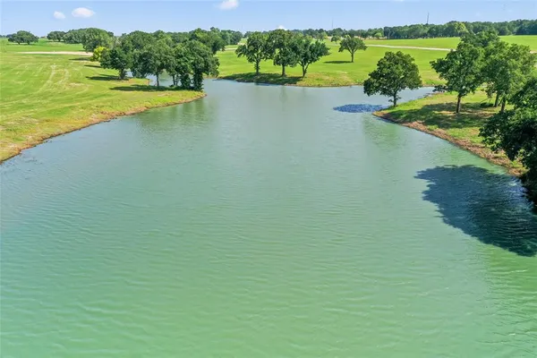 $265,000 | 141 Woodbridge Boulevard, Bowie, TX 76230