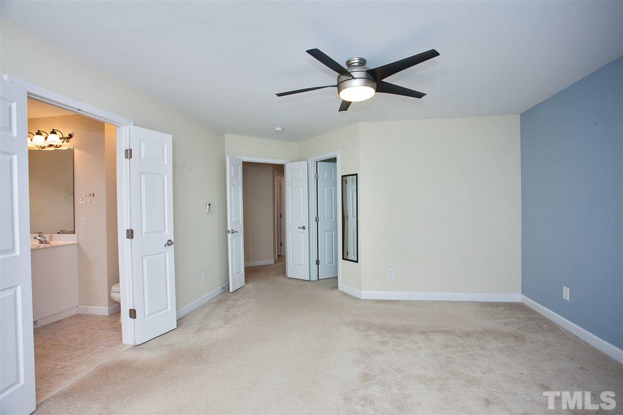 8009 Thrush Ridge Lane Raleigh, NC 27615 - Photo 15 of 25 Gallery Image 15