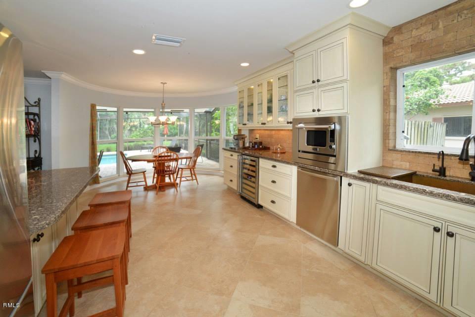 6744 Entrada Place Boca Raton, FL 33433 - Photo 8 of 31 Kitchen